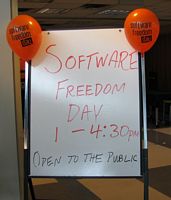 Software Freedom Day sign & balloon